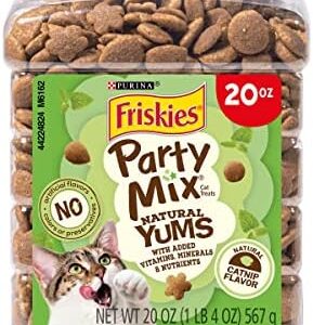 Purina Friskies Made in USA Facilities, Natural Cat Treats, Party Mix …